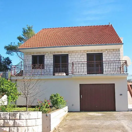 Casa de Férias Holiday Marija *